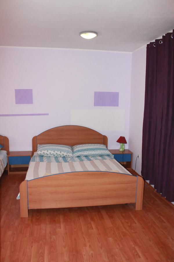 Apartments Ana Pola Esterno foto